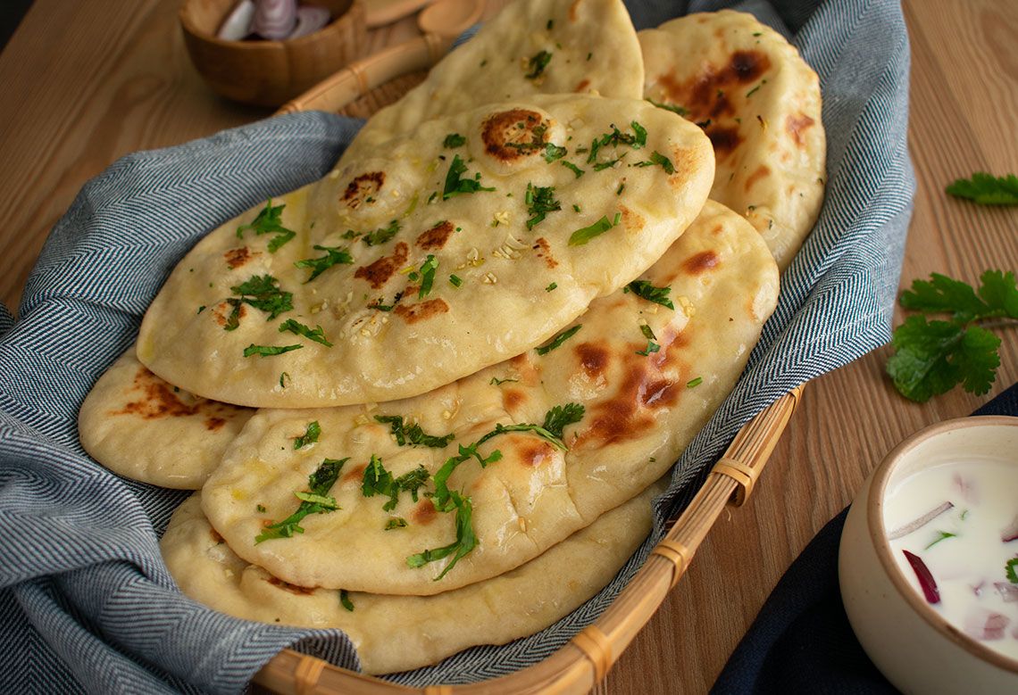 Naan de ajo al horno