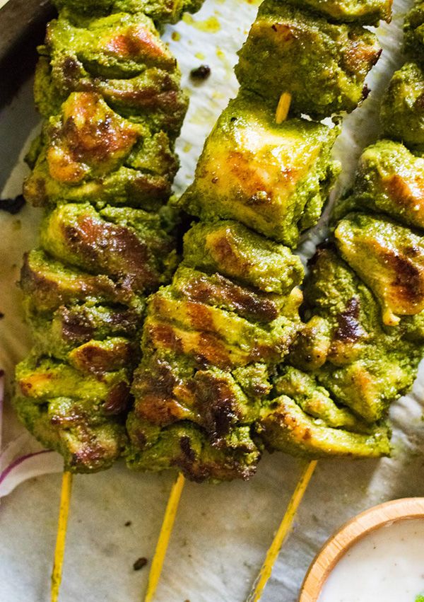 Brochetas de Pollo Hariyali (Green Chicken Tikka)
