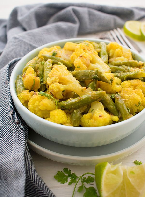 Easy vegetable coconut curry